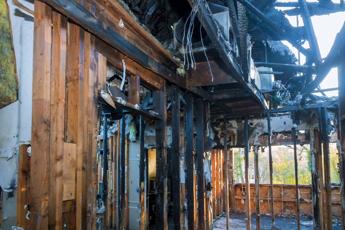 Picture related to emergency fire damage restoration https://images.vc/image/4os/ruins-of-house-room-apartment-after-a-fire-charred-2022-11-12-11-20-53-utc_(2).jpg